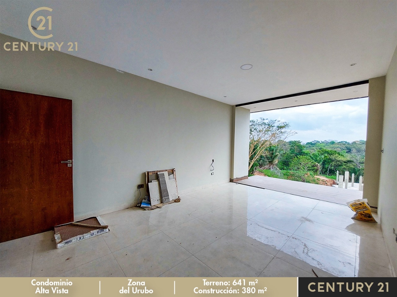 Casa en Urubó en Santa Cruz de la Sierra 5 dormitorios 4 baños 2 parqueos Foto 2