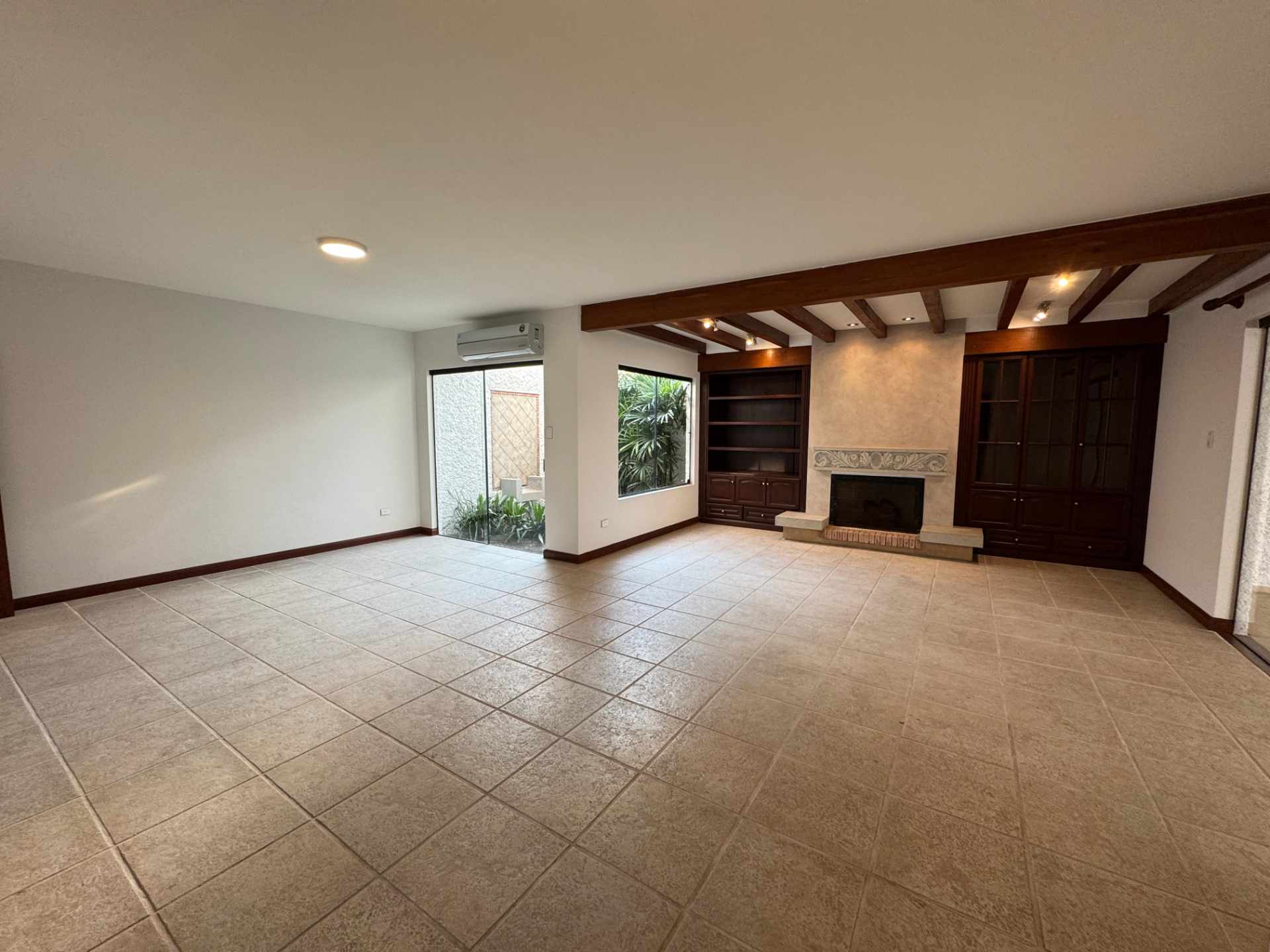 En Alquiler a $us 28,000 Foto 9