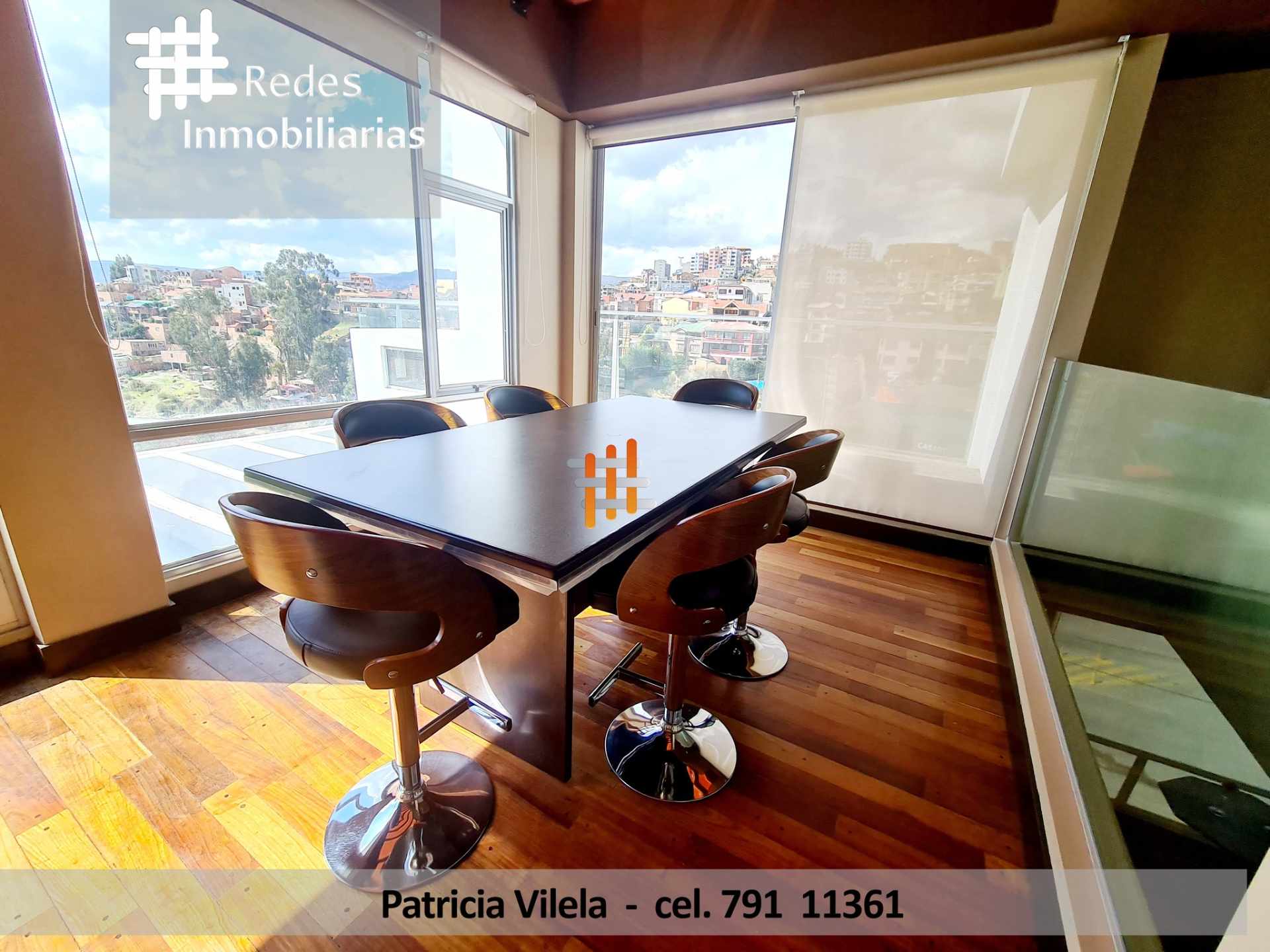 Departamento en VentaHERMOSO PENT HOUSE DUPLEX EN VENTA SOBRE LA AV. COSTANERA CON 92 m2 TERRAZA 3 dormitorios 5 baños 3 parqueos Foto 15