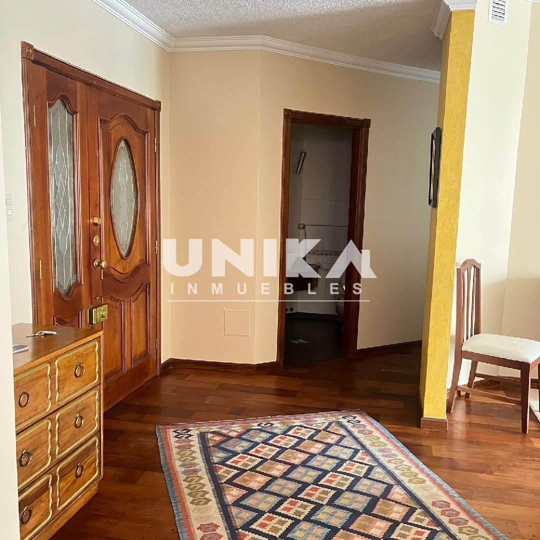 Departamento en Alquiler☀️🏢 HERMOSO DEPARTAMENTO AMOBLADO o SIN MUEBLES EN ALQUILER EN CALACOTO. 3 dormitorios 3 baños 1 parqueos Foto 5