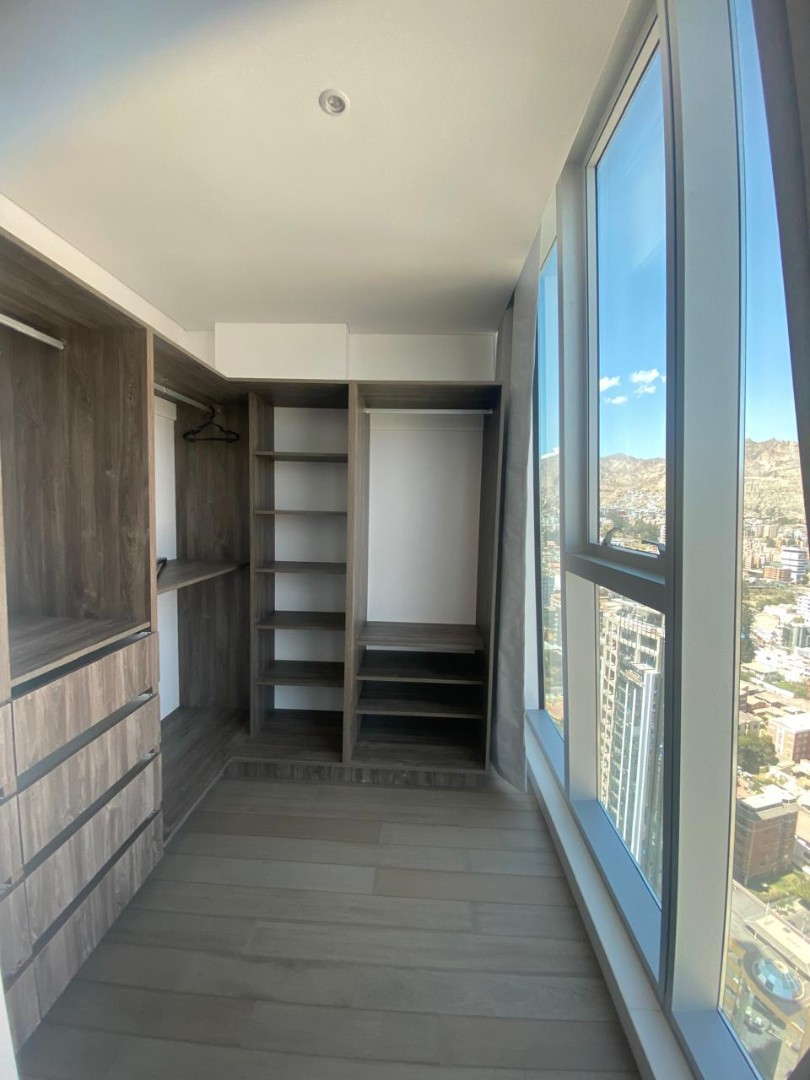 Departamento en San Miguel en La Paz 2 dormitorios 2 baños 1 parqueos Foto 4