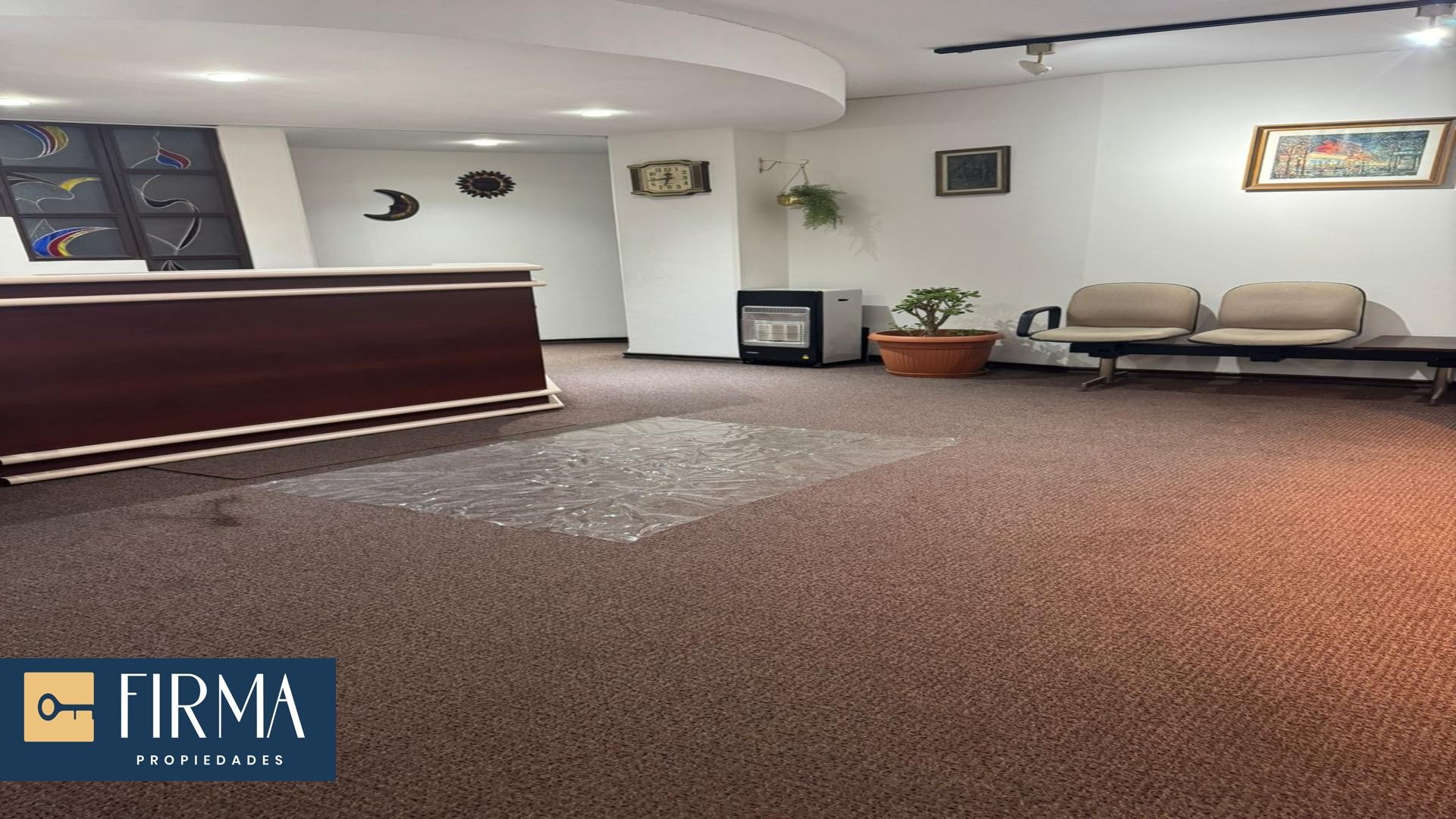 Departamento en San Jorge en La Paz 3 dormitorios 3 baños 1 parqueos Foto 7