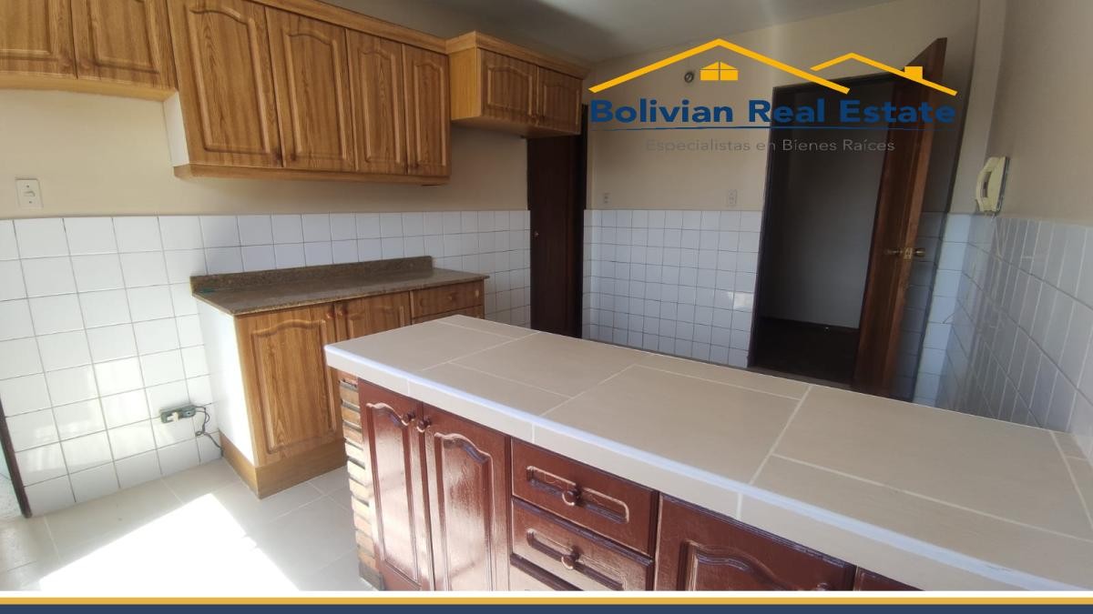 Departamento en Sopocachi en La Paz 3 dormitorios 2 baños 1 parqueos Foto 4
