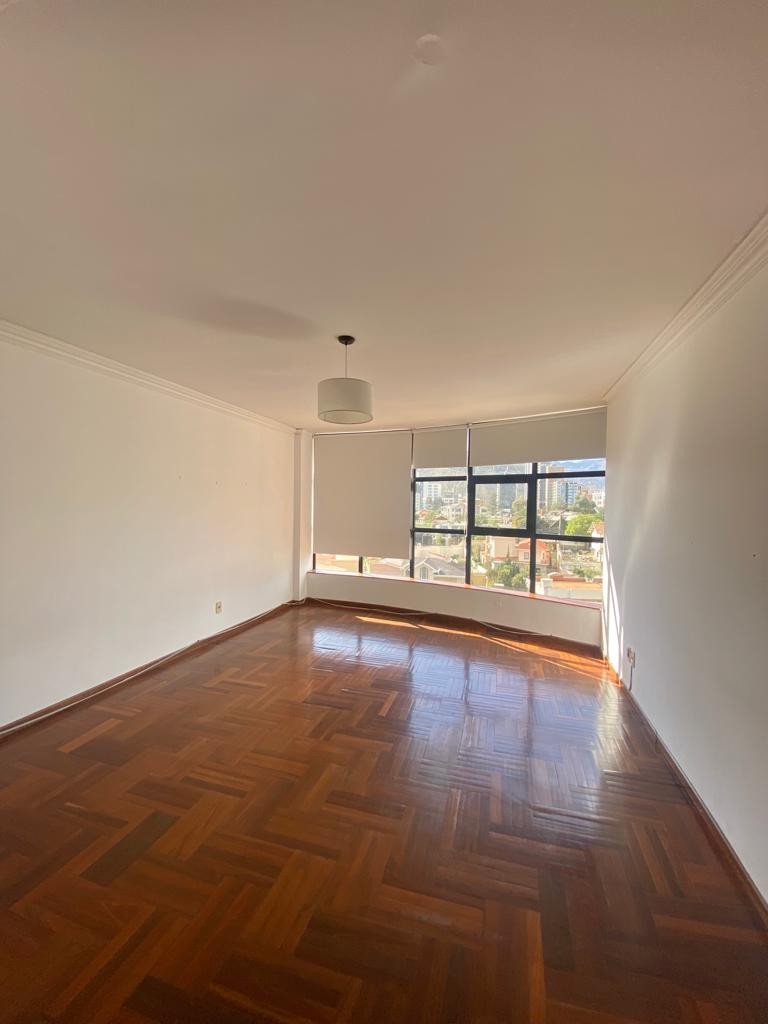 Departamento en Calacoto en La Paz 4 dormitorios 6 baños 2 parqueos Foto 8