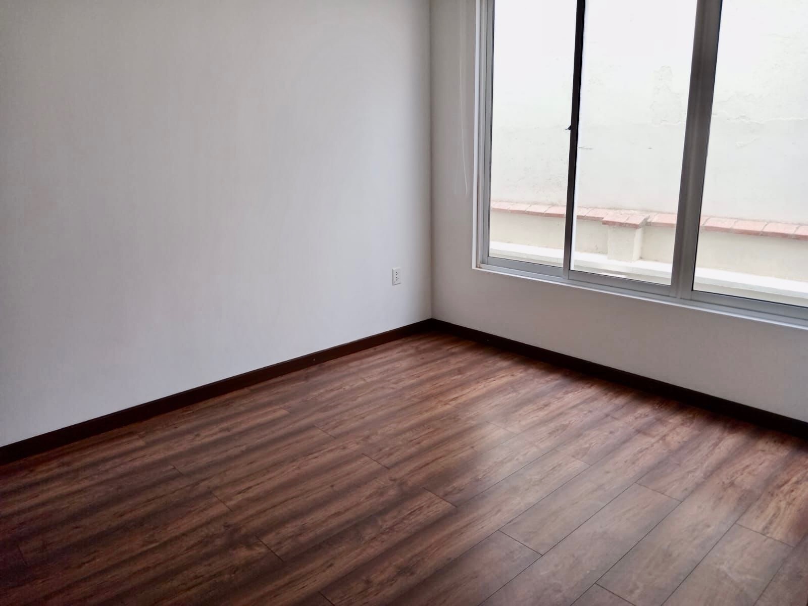 En Alquiler a $us 700 Foto 7