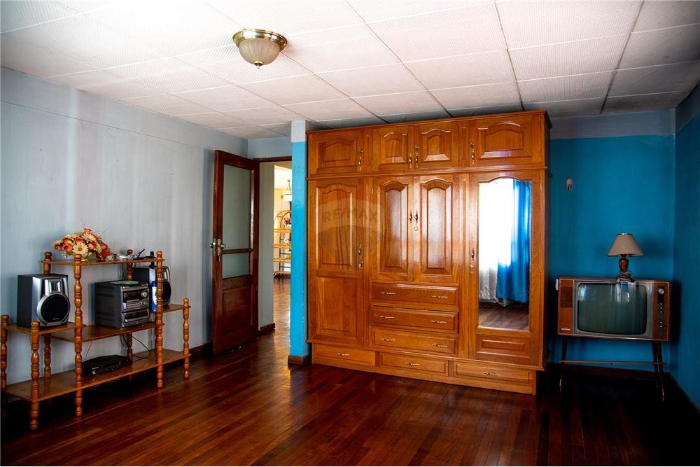 Casa en Venta2104 Avenida Melchor Perez de Olguin - Av. Melchor Perez esq. Acre - Oeste - Cochabamba Foto 6