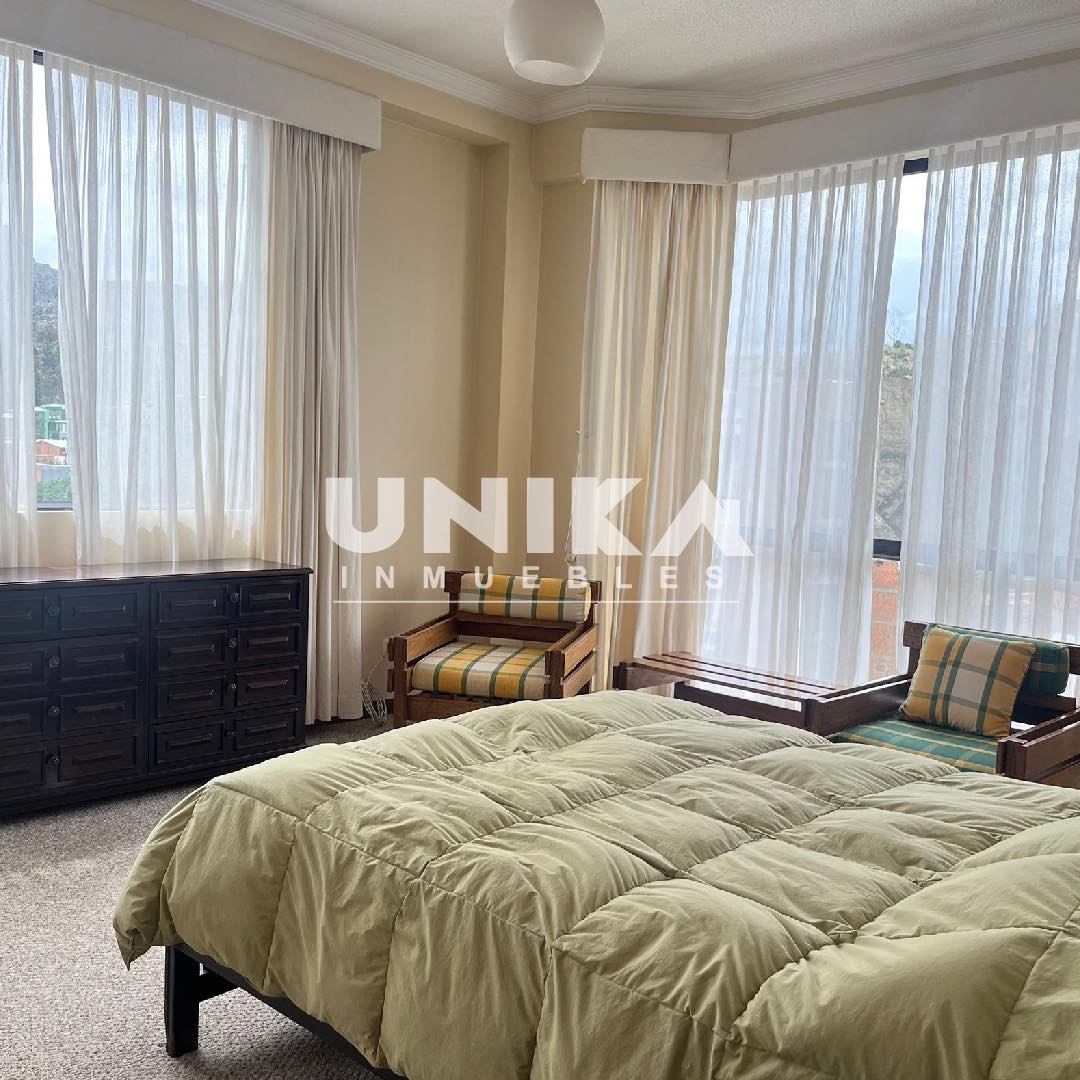 Departamento en Alquiler☀️🏢 HERMOSO DEPARTAMENTO AMOBLADO o SIN MUEBLES EN ALQUILER EN CALACOTO. 3 dormitorios 3 baños 1 parqueos Foto 12