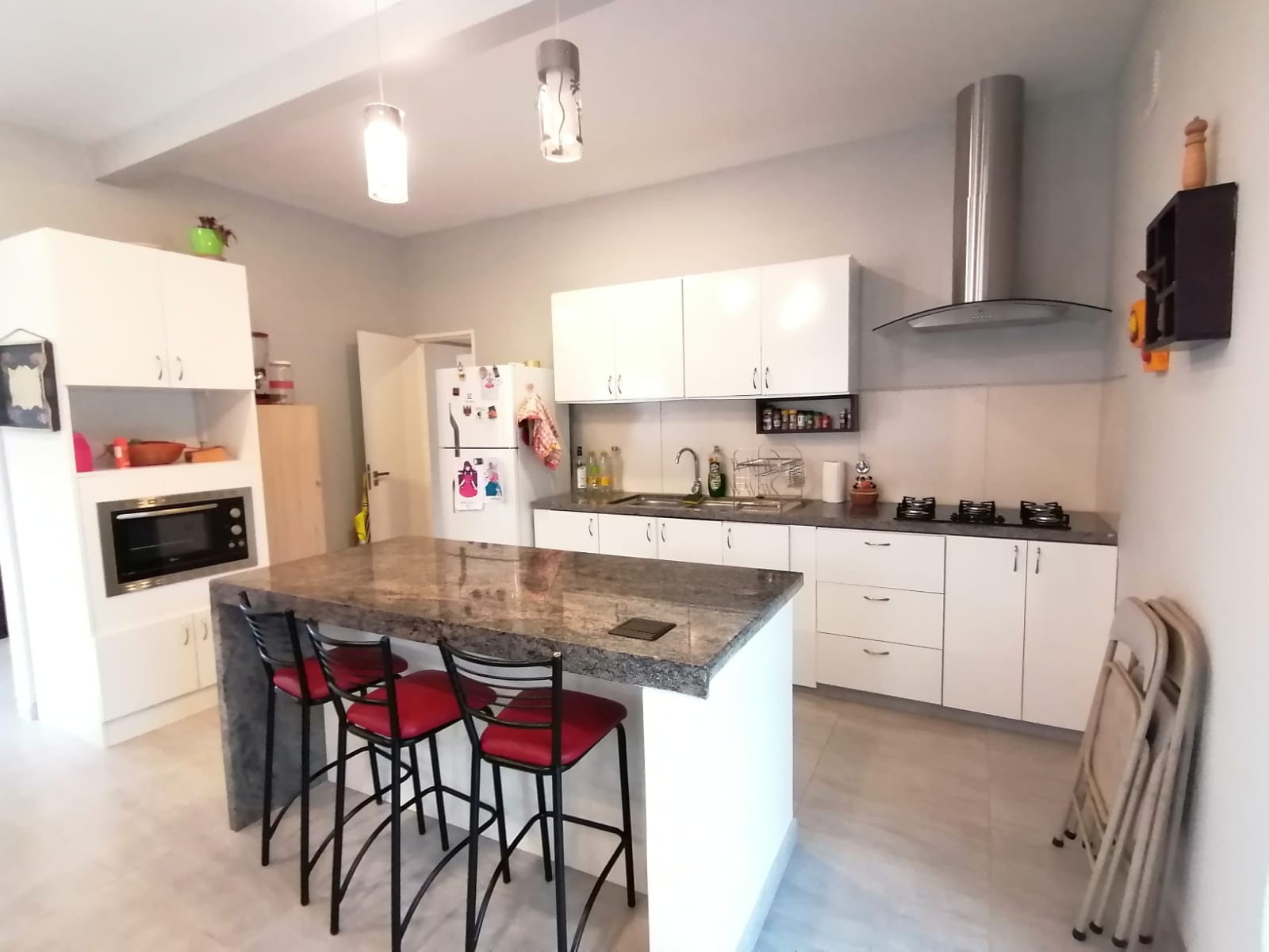 Casa en AlquilerURUBO CASA EN ALQUILER O VENTA !!!!
CONDOMINIOM SANTA CRUZ LA VIEJA 
HERMOSA CASA DE UNA PLANTA 
MUY ACOGEDORA !!!!! Foto 3