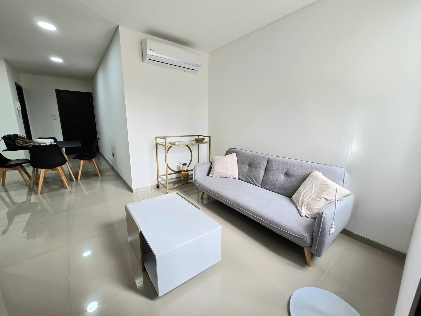 Departamento en Alquiler<b>DEPARTAMENTO AMOBLADO DE 1 DORMITORIO EN ALQUILER</b>  Foto 5