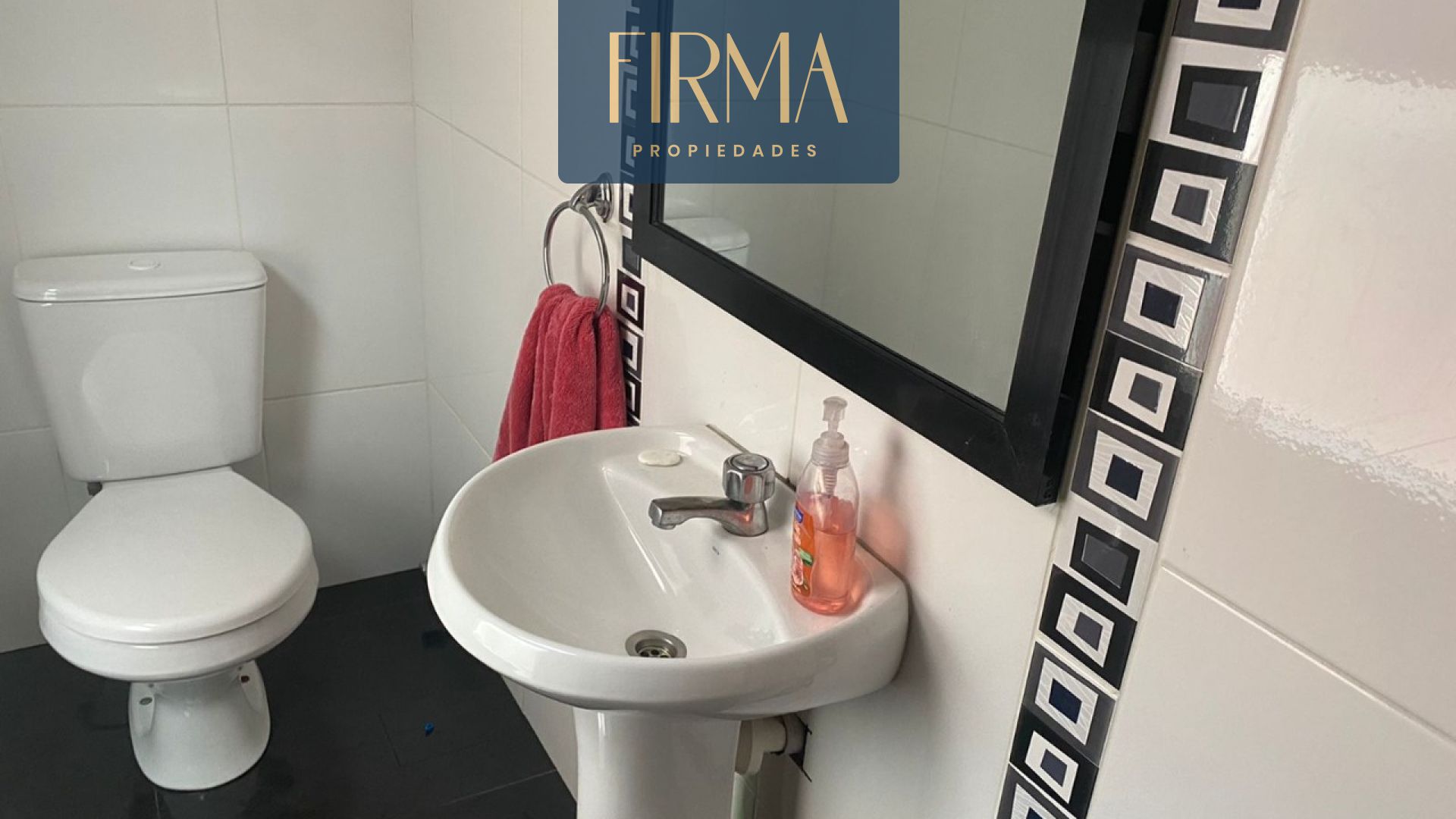 Casa en Achumani en La Paz 4 dormitorios 4 baños 2 parqueos Foto 10