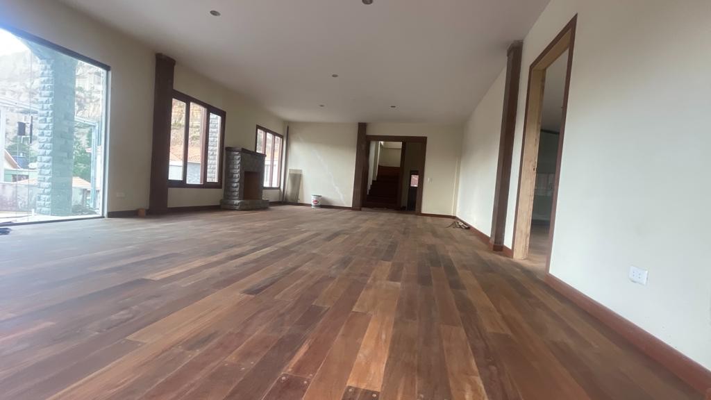 Casa en Aranjuez en La Paz 5 dormitorios 6 baños 2 parqueos Foto 2