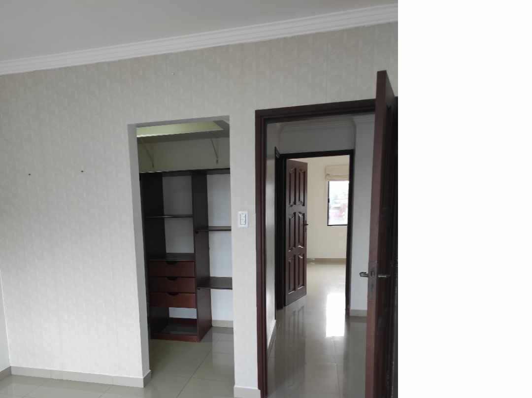 En Alquiler a $us 1,500 Foto 16