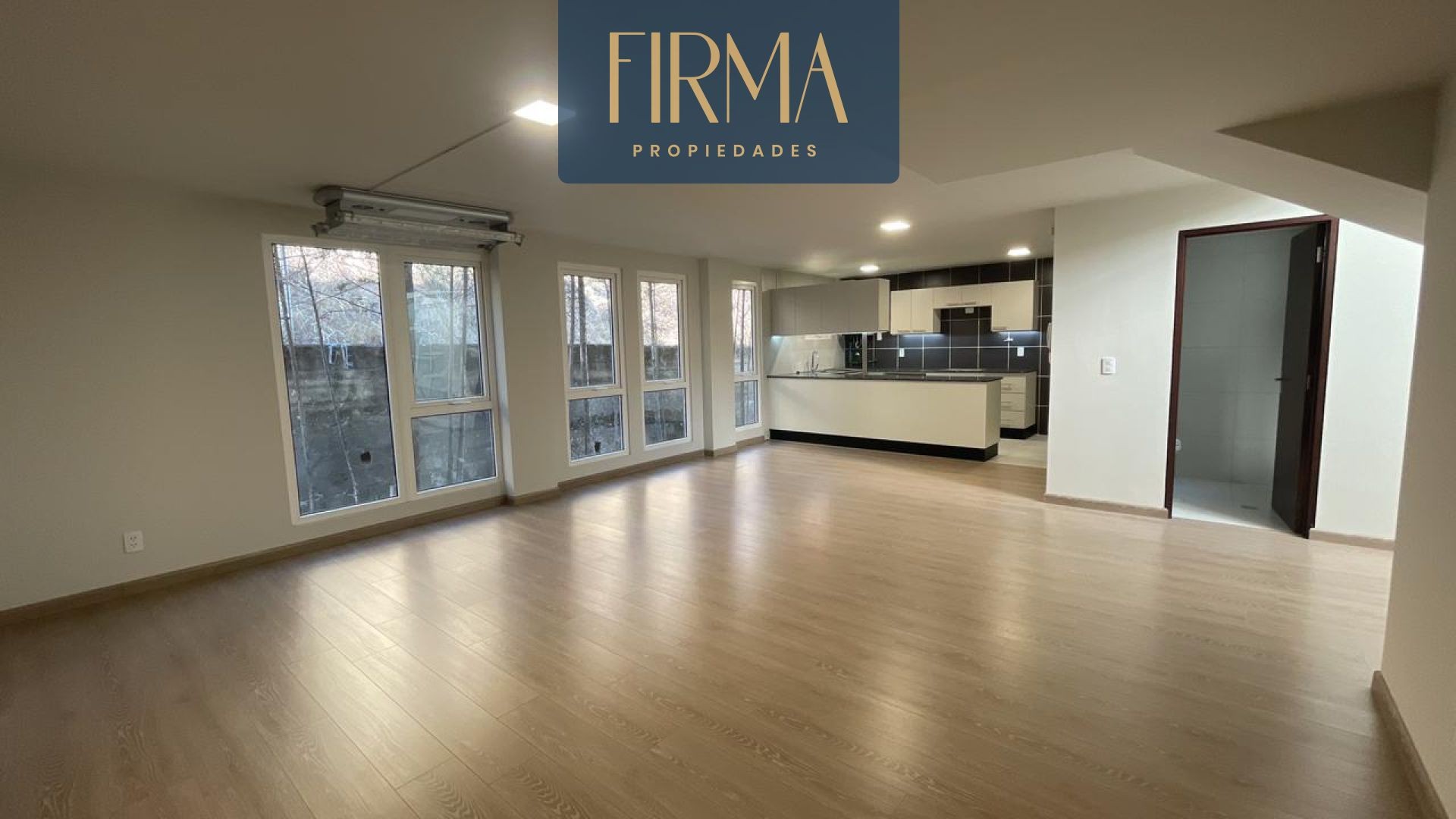 Departamento en Achumani en La Paz 2 dormitorios 3 baños 1 parqueos Foto 1