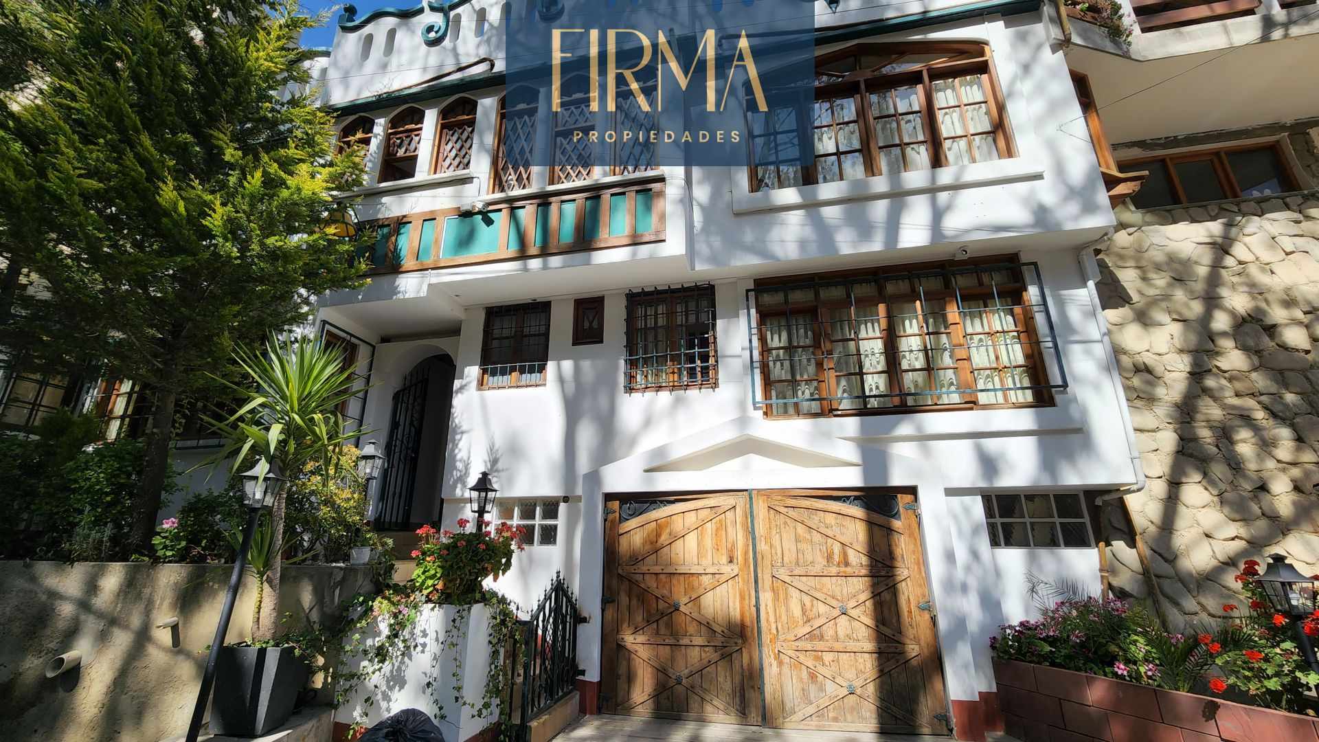 Casa en Achumani en La Paz 2 dormitorios 3 baños 1 parqueos Foto 6