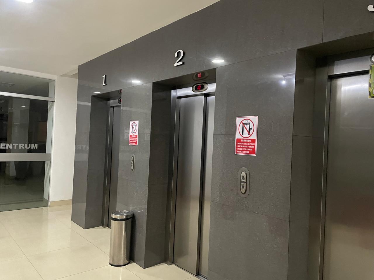 Departamento en AlquilerCalle Cochabamba, casi esquina Irala 2 dormitorios 3 baños 1 parqueos Foto 4
