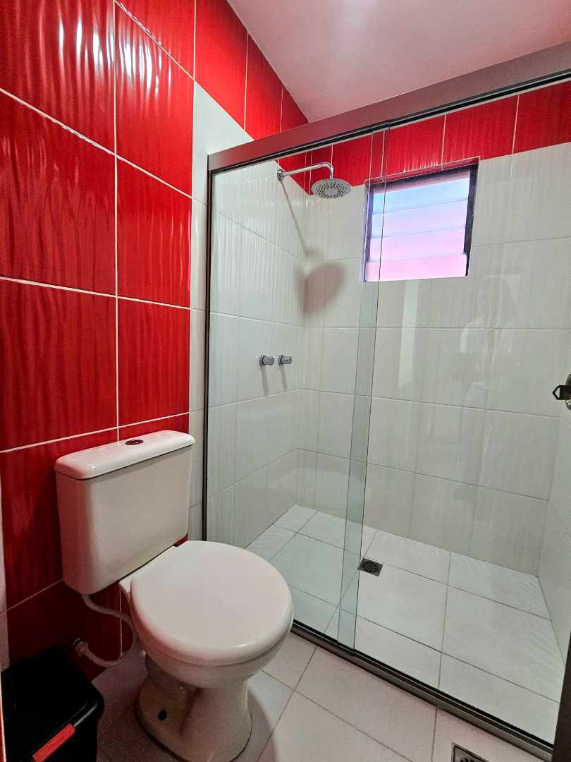 Casa Av. Banzer 7mo ANILLO  Foto 12