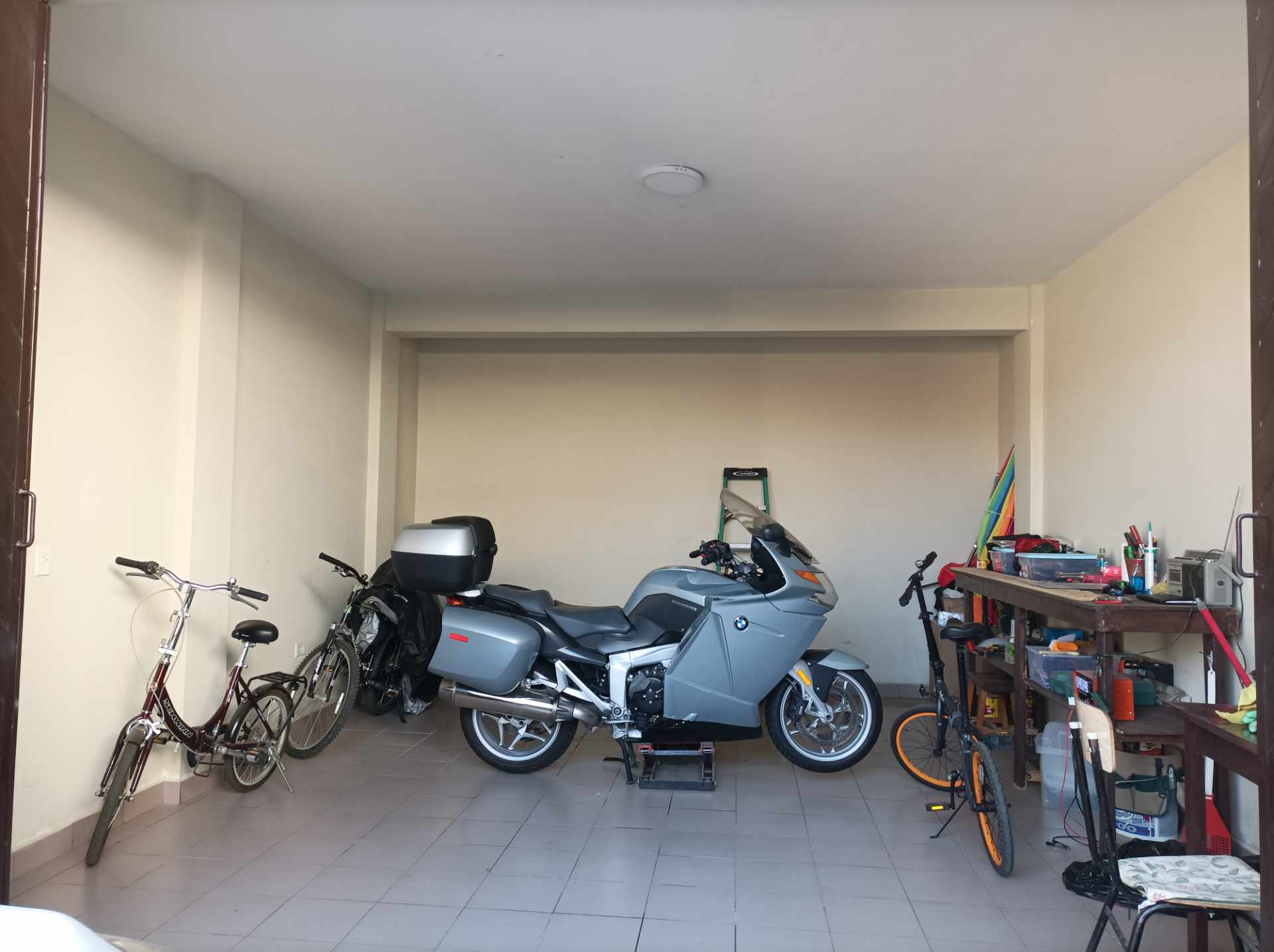 Casa Blanco Galindo kilómetro 4 una cuadra al norte  Foto 9