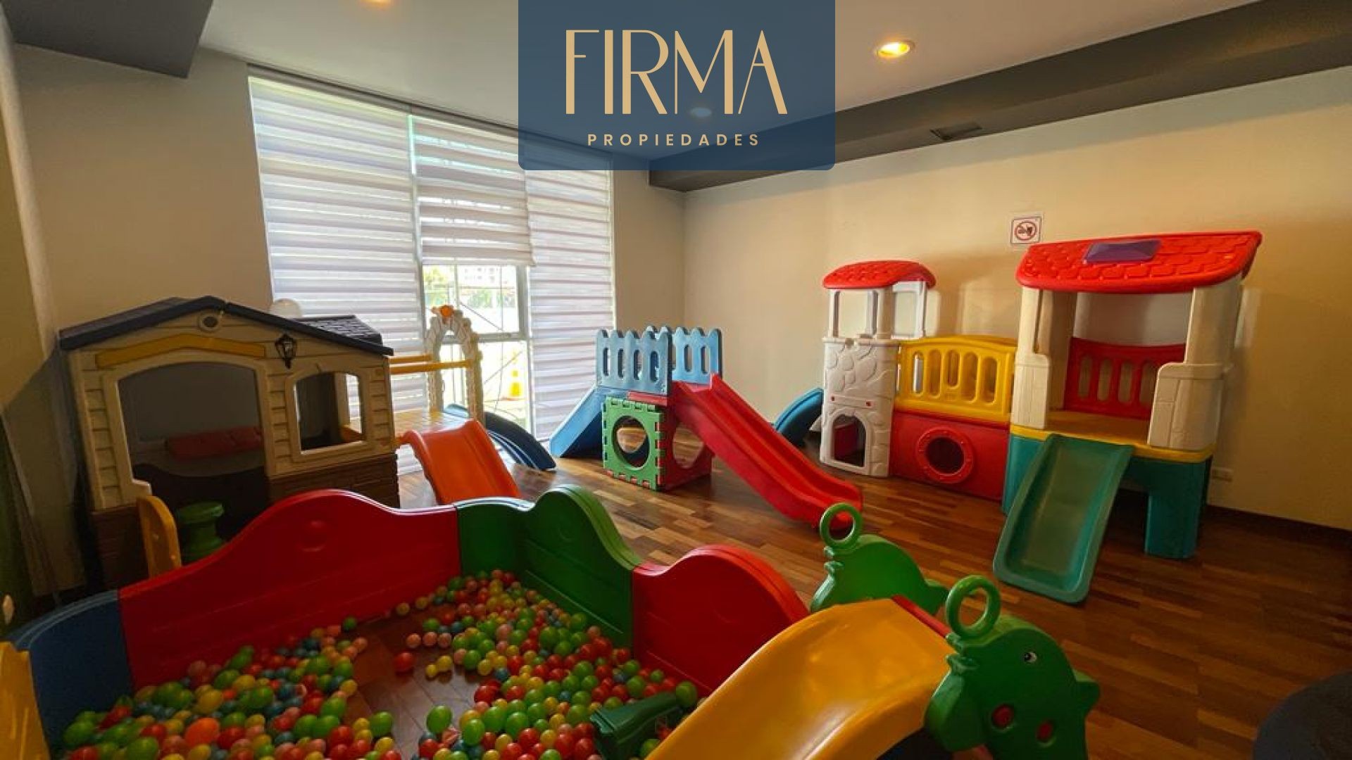 Departamento en VentaDEPARTAMENTO EN VENTA EN OBRAJES - PISO ALTO 3 dormitorios 4 baños 1 parqueos Foto 17