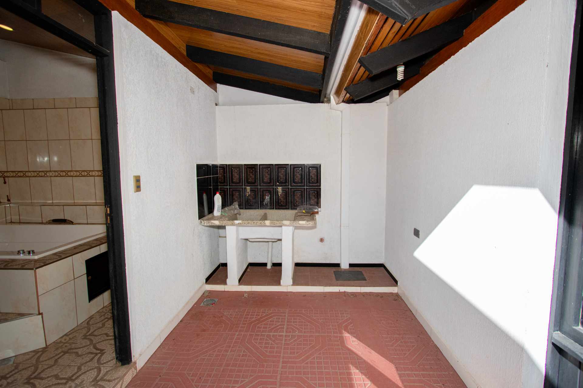 Casa en Muyurina en Cochabamba 6 dormitorios 5 baños 4 parqueos Foto 24