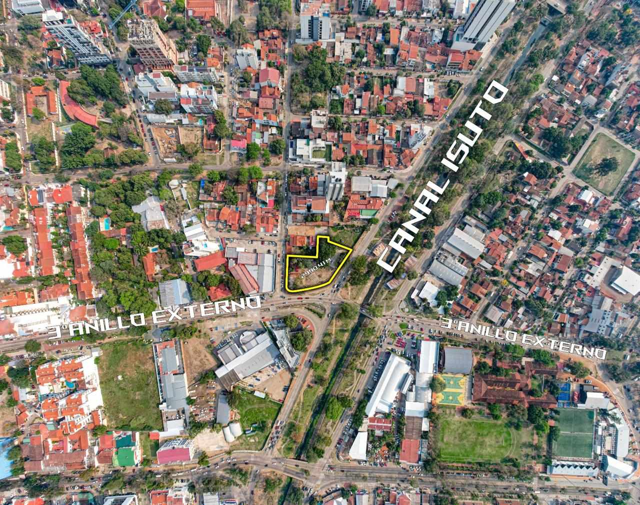 Terreno AVENIDA CANAL ISUTO 3ER ANILLO  Foto 3