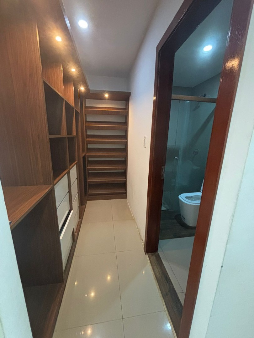En Alquiler a Bs 5,900 Foto 14