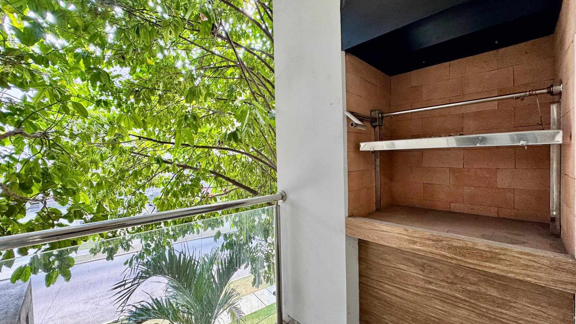 Departamento en Entre 2do y 3er anillo Norte en Santa Cruz de la Sierra 3 dormitorios 3 baños 3 parqueos Foto 9