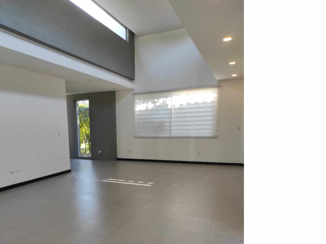 Casa en VentaURUBO HERMOSA CASA MINIMALISTA EN VENTA - CONDOMINIO RIO SIERRA 3 dormitorios 4 baños 2 parqueos Foto 23