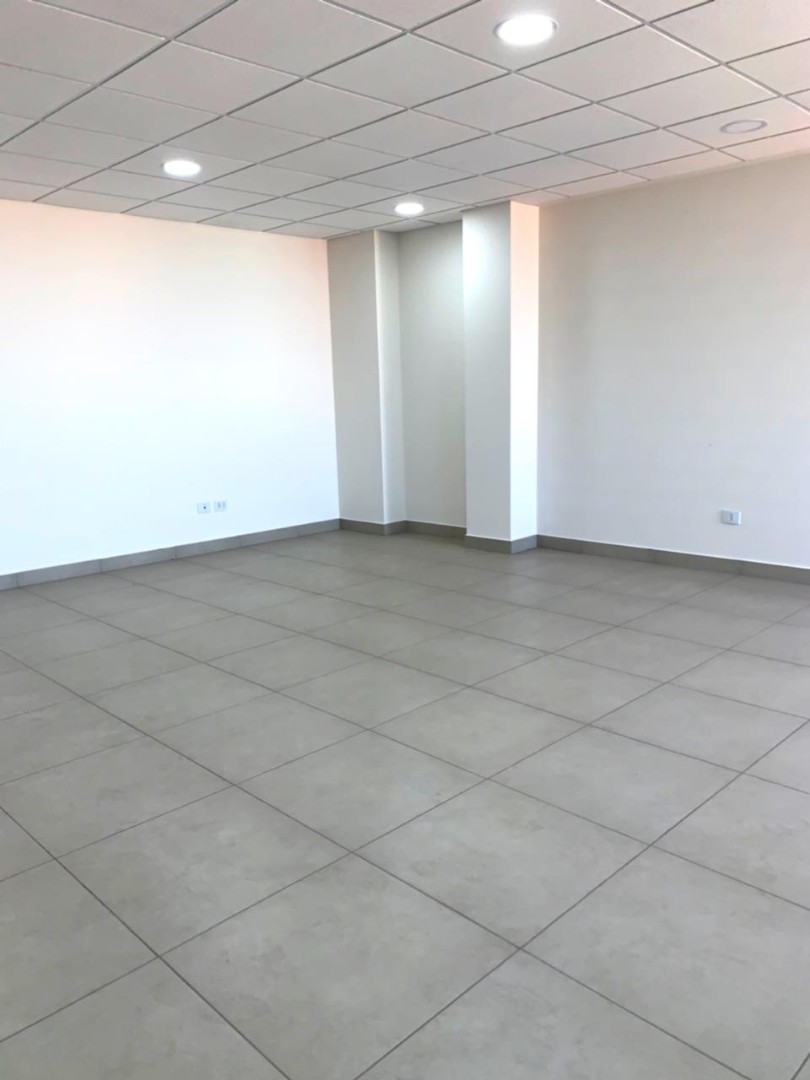 Oficina en AlquilerAV. HEROINAS Y AV. SAN MARTIN 1 dormitorios 1 baños  Foto 7