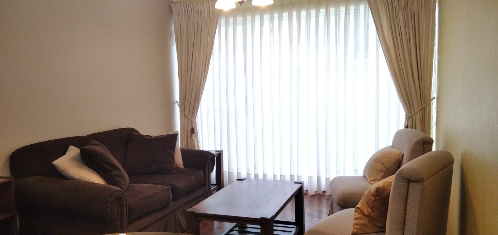 Departamento en AlquilerCALACOTO A PASOS DE LA AV. BALLIVIAN 1 dormitorios 1 baños  Foto 1