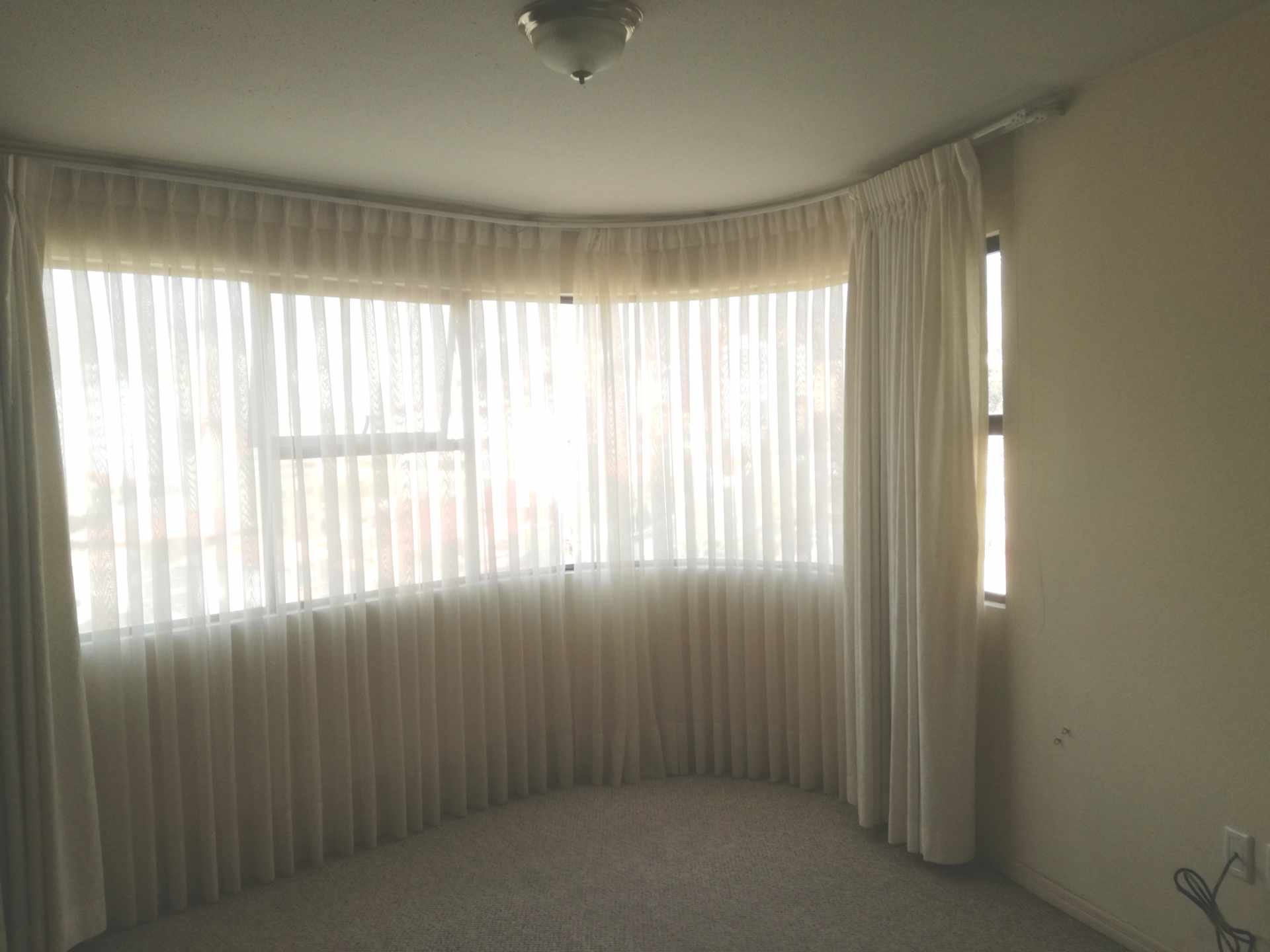 Departamento en AlquilerAv. Moseñor Quiroz 3 dormitorios 3 baños 1 parqueos Foto 2