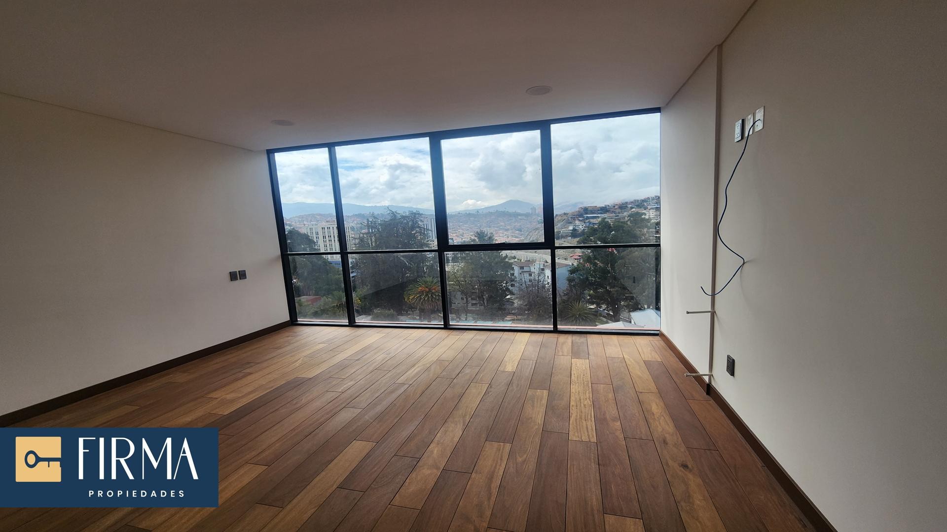 Departamento en Obrajes en La Paz 3 dormitorios 4 baños 1 parqueos Foto 10