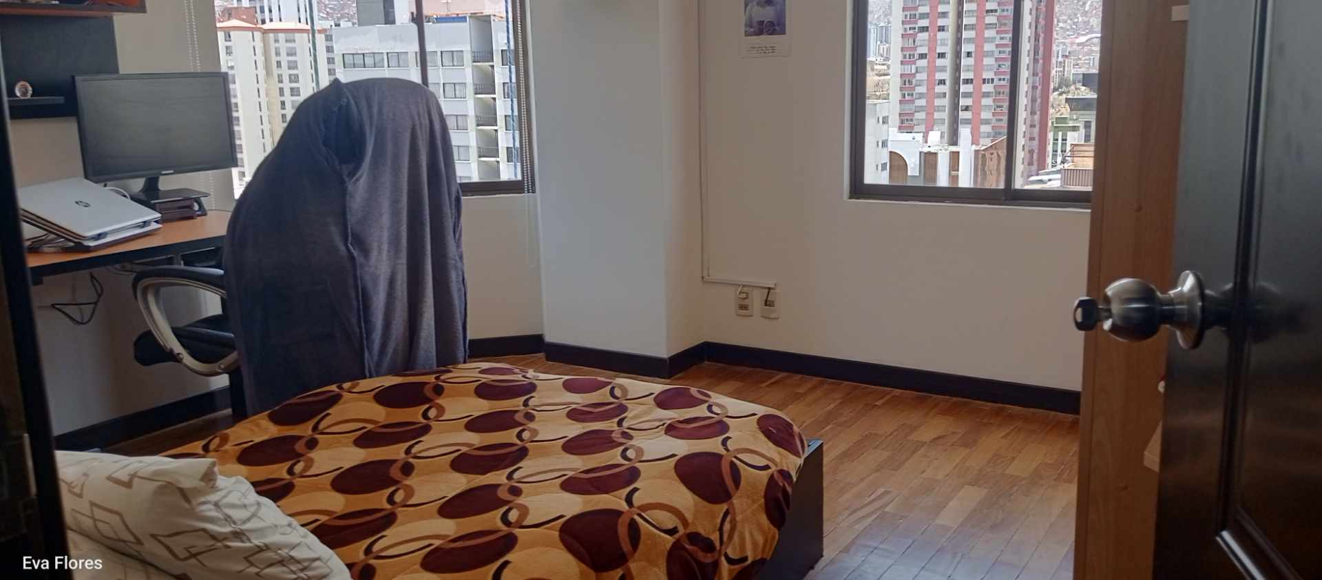 Departamento en VentaDepartamento cerca de la plaza Avaroa, Sánchez Lima (cerca del supermercado Fidalga) Foto 11