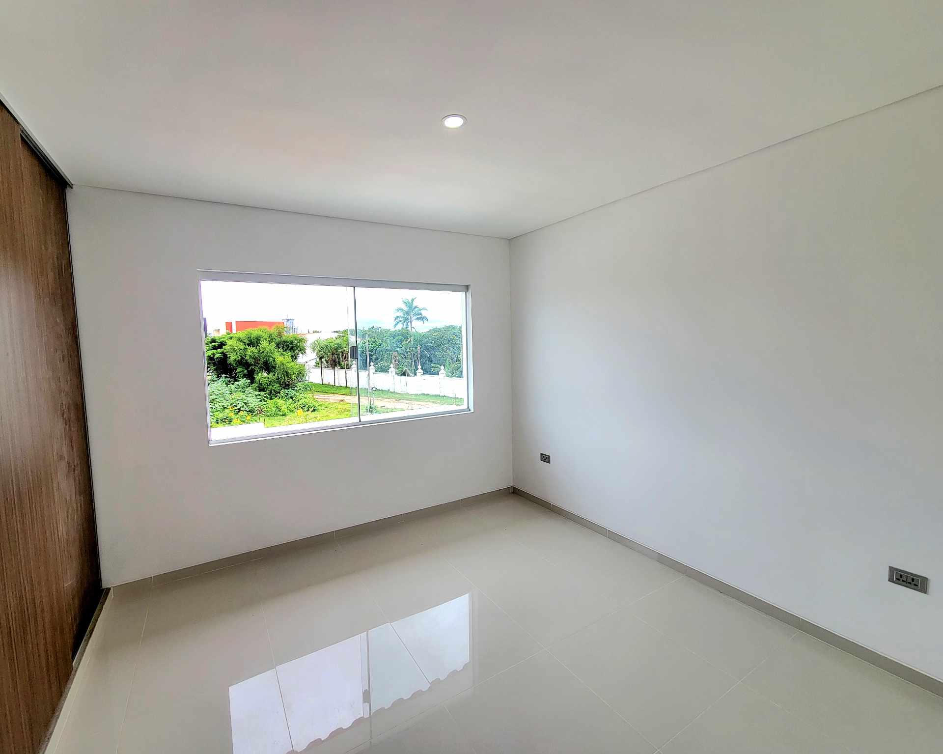 Casa en Urubó en Santa Cruz de la Sierra 3 dormitorios 3 baños 2 parqueos Foto 5
