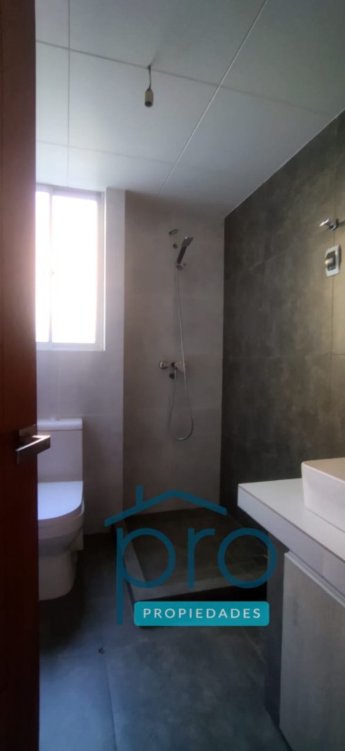 Departamento en Alto Irpavi en La Paz 3 dormitorios 4 baños 1 parqueos Foto 8