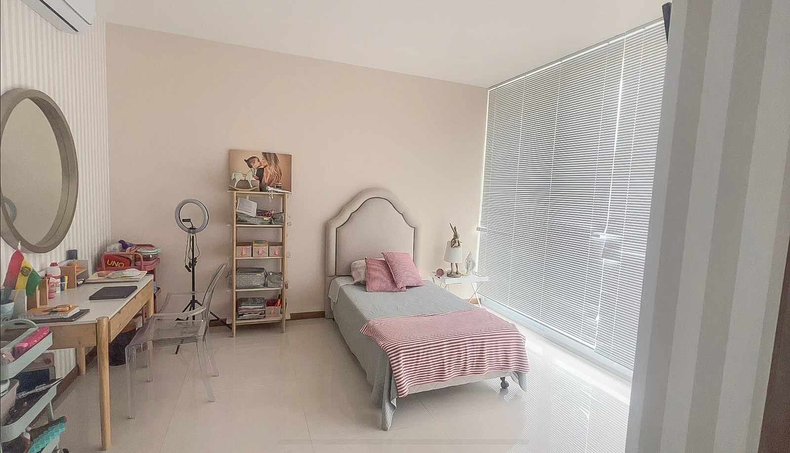 Casa en Venta<b>CASA DE 4 DORMITORIOS EN VENTA, COLINAS DEL URUBÓ.</b> Foto 9