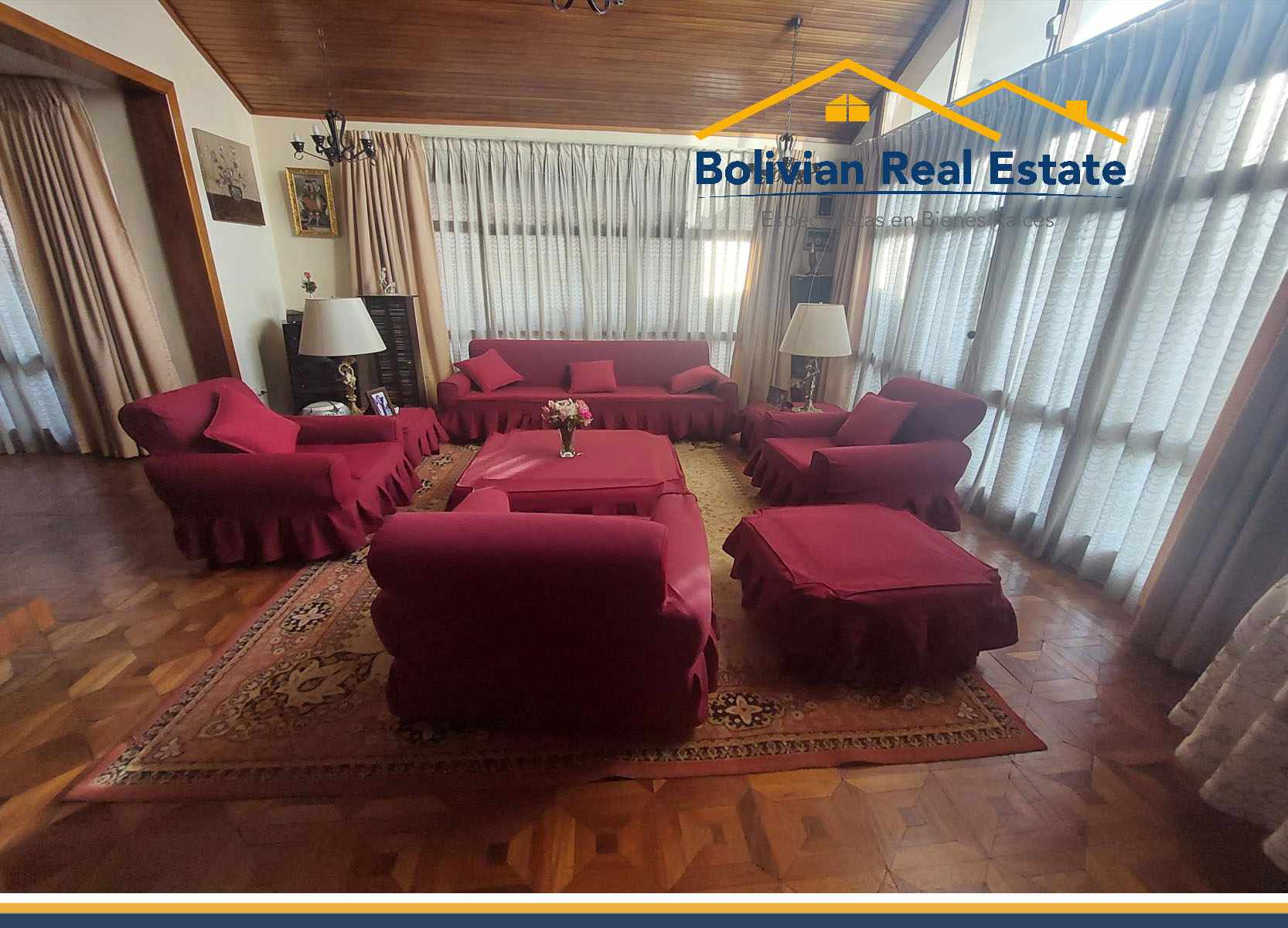 Casa en VentaACHUMANI BAJO CALLE 14, LINDA CASA EN VENTA 3 dormitorios 3 baños 2 parqueos Foto 1