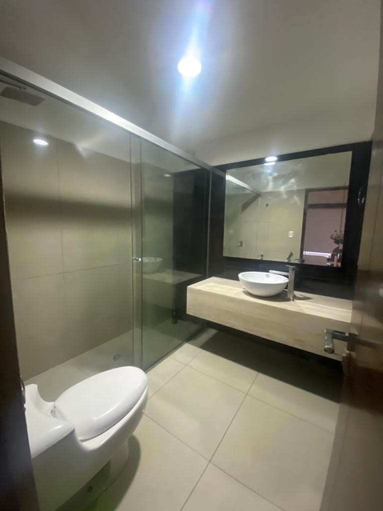 Departamento en VentaAVENIDA BENI ENTRE 2DO Y 3ER ANILLO CONDOMINIO IBIZA 2 dormitorios 2 baños 1 parqueos Foto 10