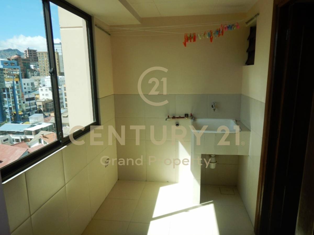 Departamento Av. Sanchez Lima Nº 2326, Edif. Valentina Piso 13 Depto 13A Foto 22