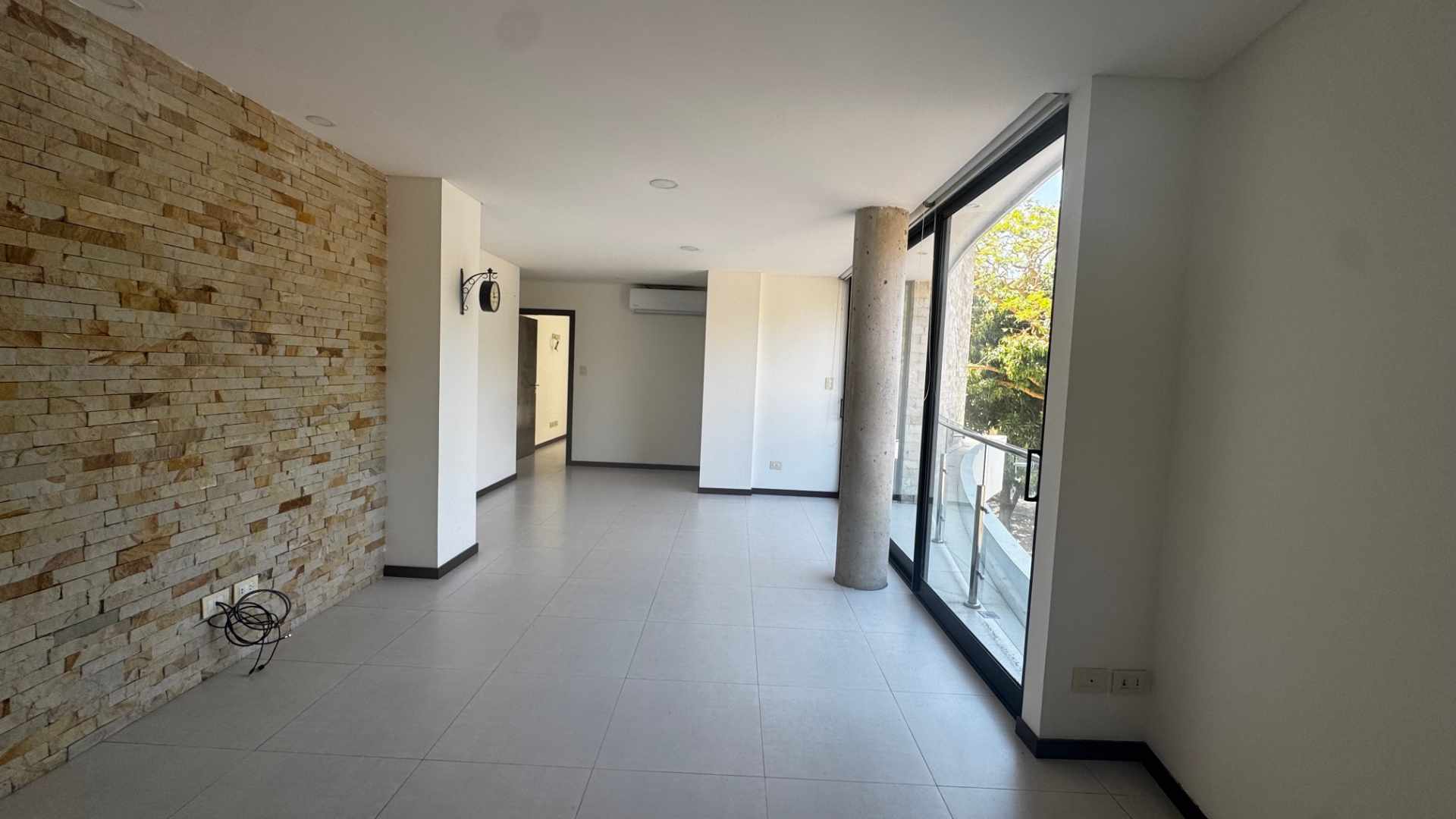 Departamento en AlquilerCondominio Piazza once Foto 2