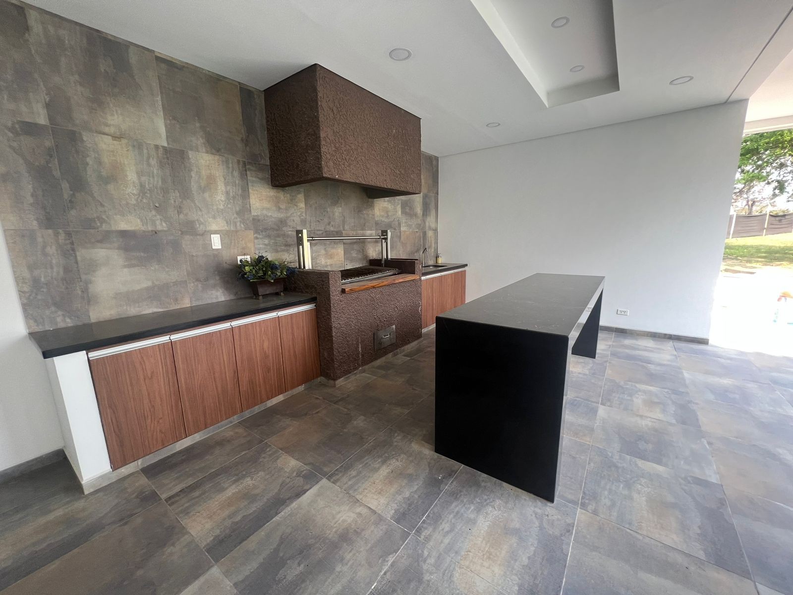 Casa en AlquilerCONDOMINIO URUBO GOLF 5 dormitorios 6 baños 4 parqueos Foto 4
