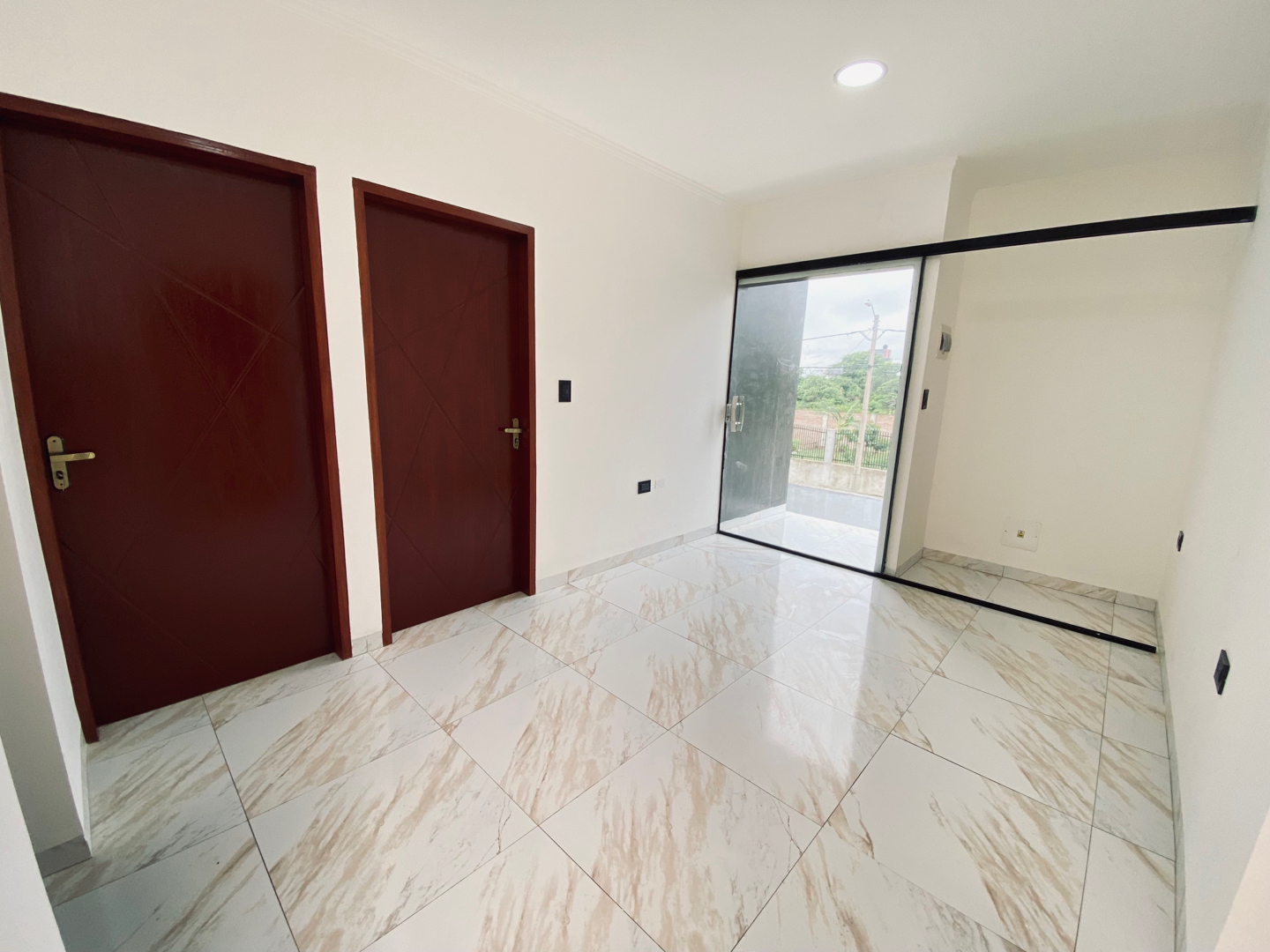 Casa 8vo Anillo 3 pasos Al Frente  Foto 12