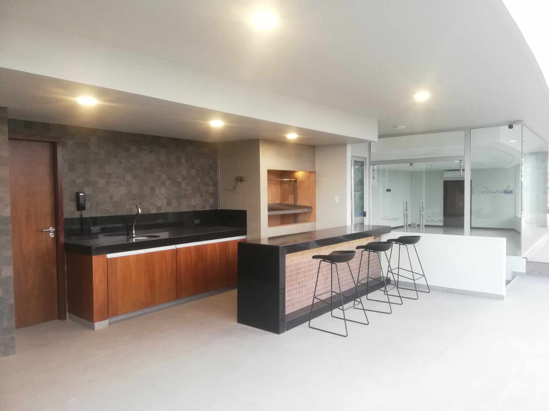 En Alquiler a $us 500 Foto 6