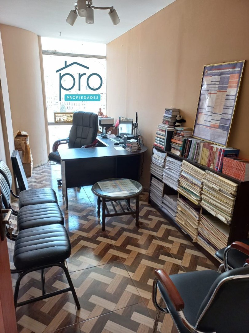 Oficina Perez velasco centrico Foto 3