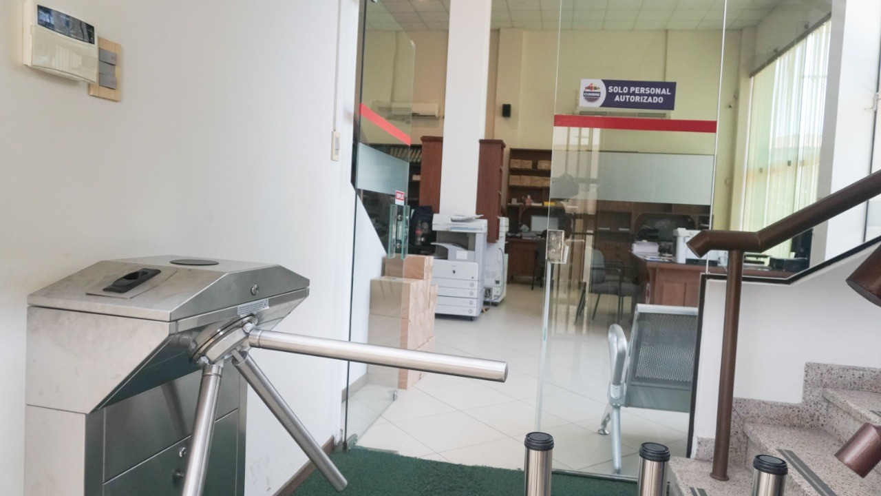 Oficina en VentaC/ Manuel Ignacio Salvatierra entre c/ Potosi y c/ Cochabamba Foto 2