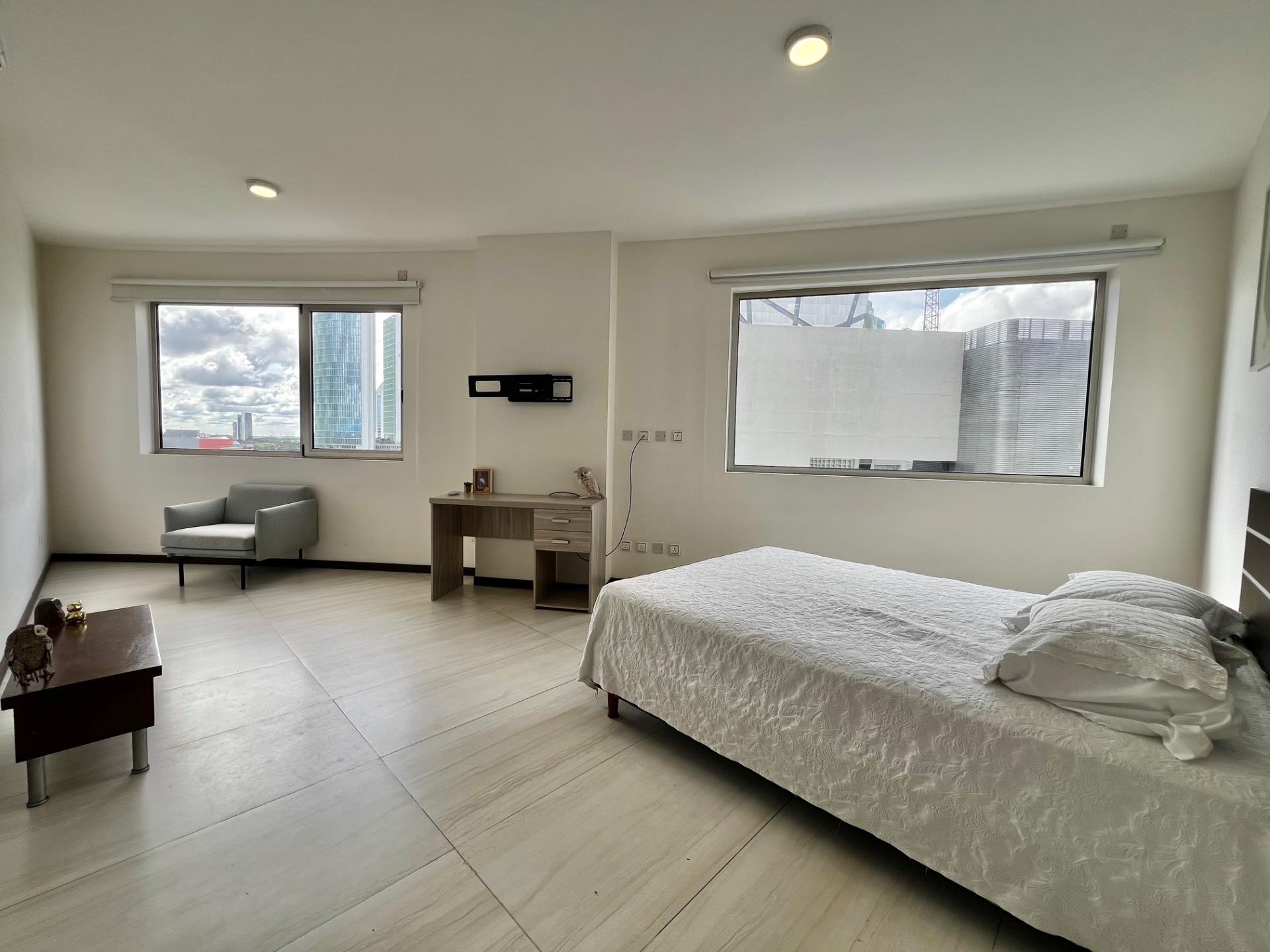En Alquiler a Bs 5,950 Foto 17