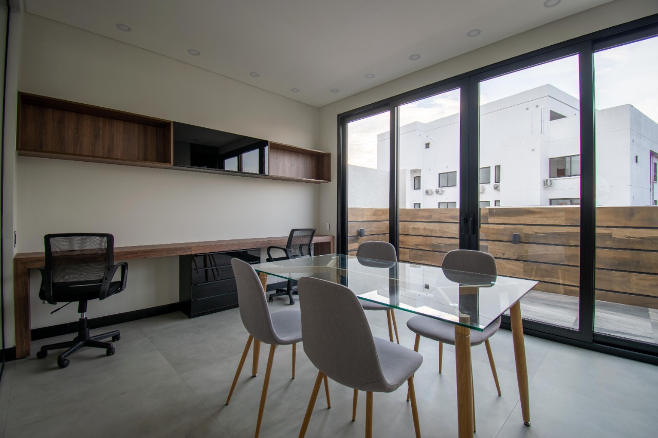 Departamento en AlquilerEN ALQUILER EQUIPETROL CALLE HERNAN ALDABA PAZ PLAZA ITALIA 2 dormitorios 3 baños 1 parqueos Foto 18