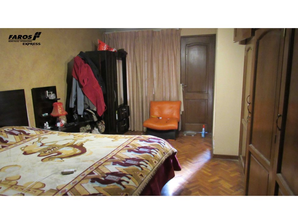 Casa en Jayhuayco en Cochabamba 4 dormitorios 3 baños 2 parqueos Foto 9