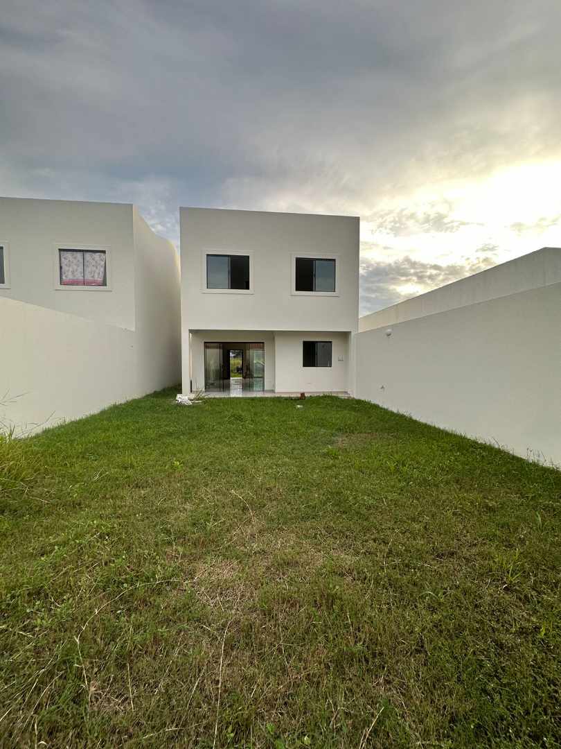 Casa en Carretera Norte en Santa Cruz de la Sierra 3 dormitorios 3 baños 2 parqueos Foto 13