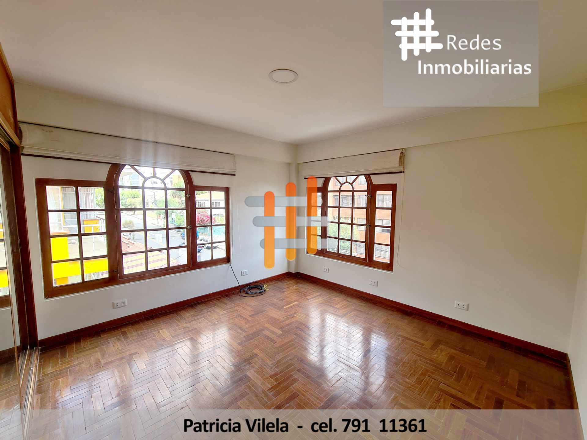 Departamento en AlquilerEN ALQUILER  DEPARTAMENTO EN CALACOTO SOBRE AV. PATIÑO 3 dormitorios 3 baños 1 parqueos Foto 2