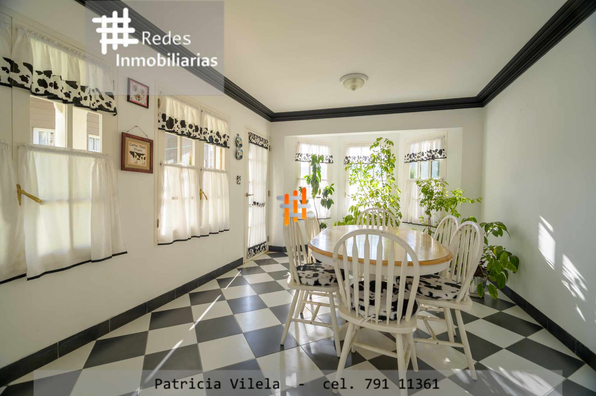 Casa en VentaHERMOSA RESIDENCIA EN VENTA  ACHUMANI EN CONDOMINIO PRIVADO 4 dormitorios 7 baños 2 parqueos Foto 22